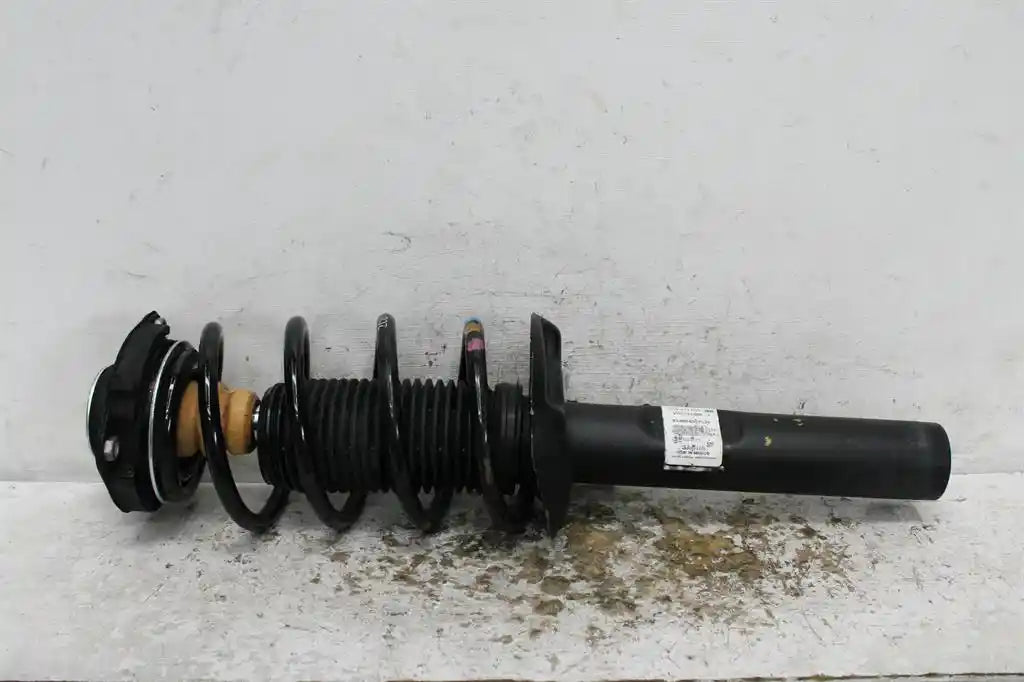 Used Volkswagen, Jetta Left Front Strut 1B 11/14 12/17 2015 – image 1 - All Good Parts