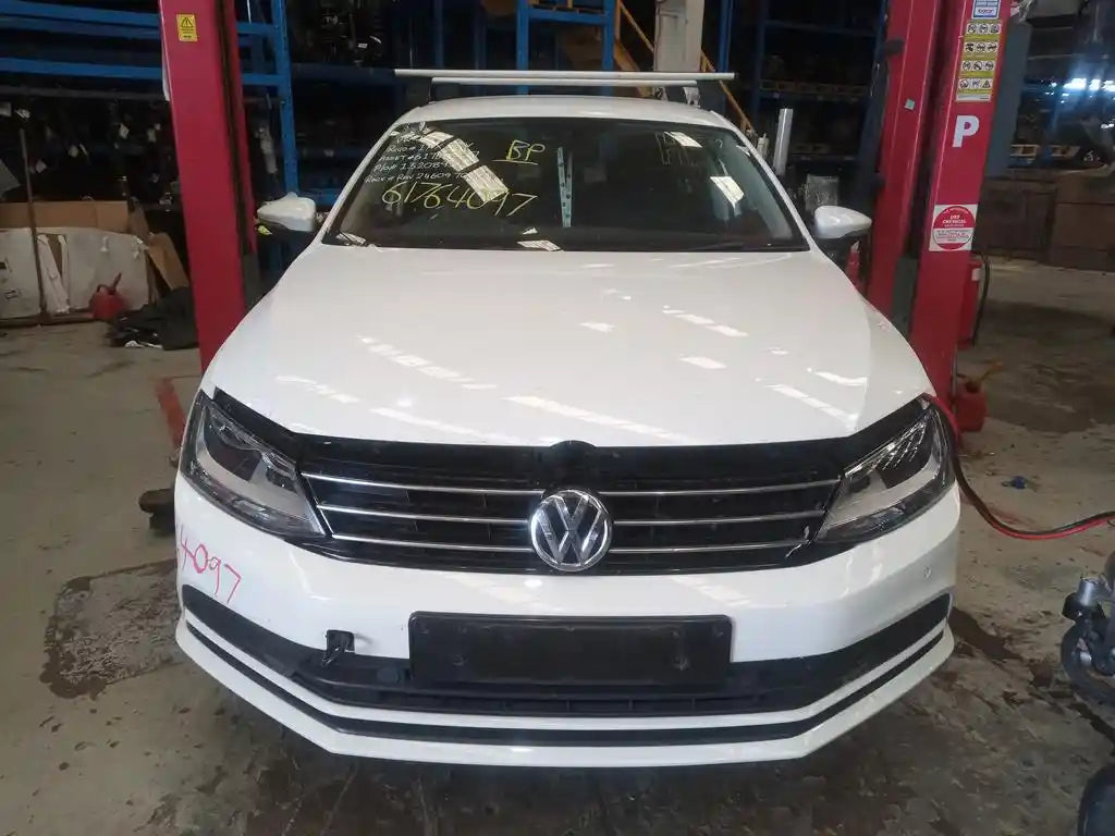 Used Volkswagen, Jetta Instrument Cluster Petrol Auto T/M 1B 11/14 12/17 2015 – image 2 - All Good Parts