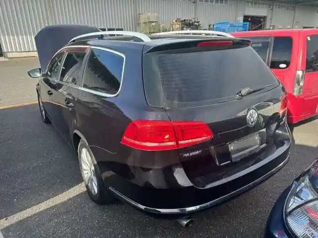 Used Volkswagen Passat 2011 – image 3 - All Good Parts