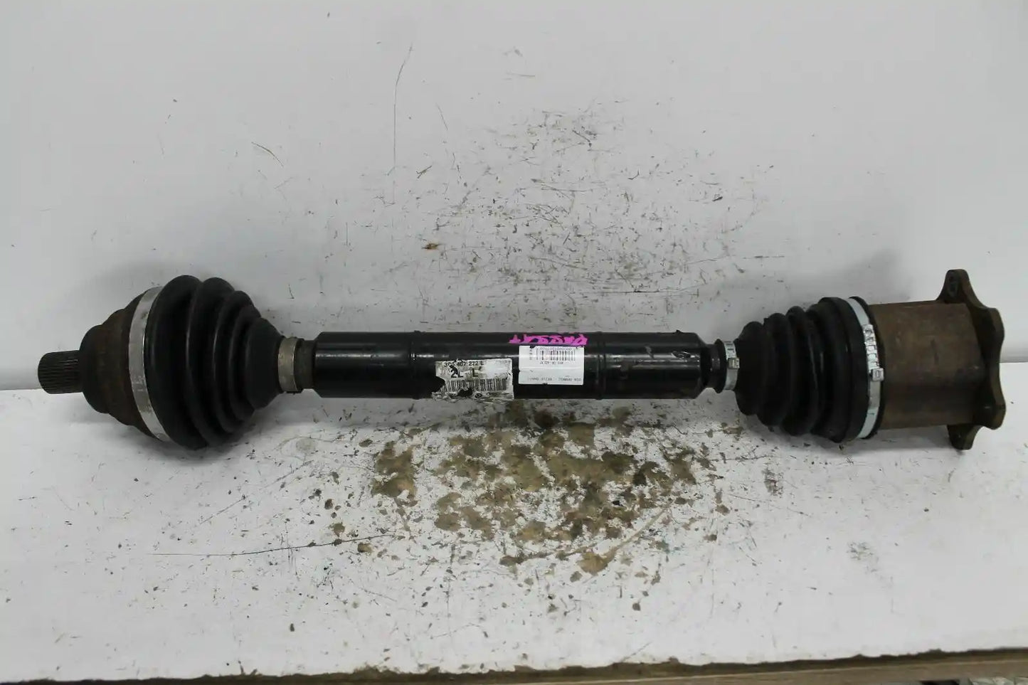 Used Volkswagen, Passat Left Driveshaft Front Petrol 3.2 3C/Mk6 B6 03/06 03/11 2006 – main images - All Good Parts