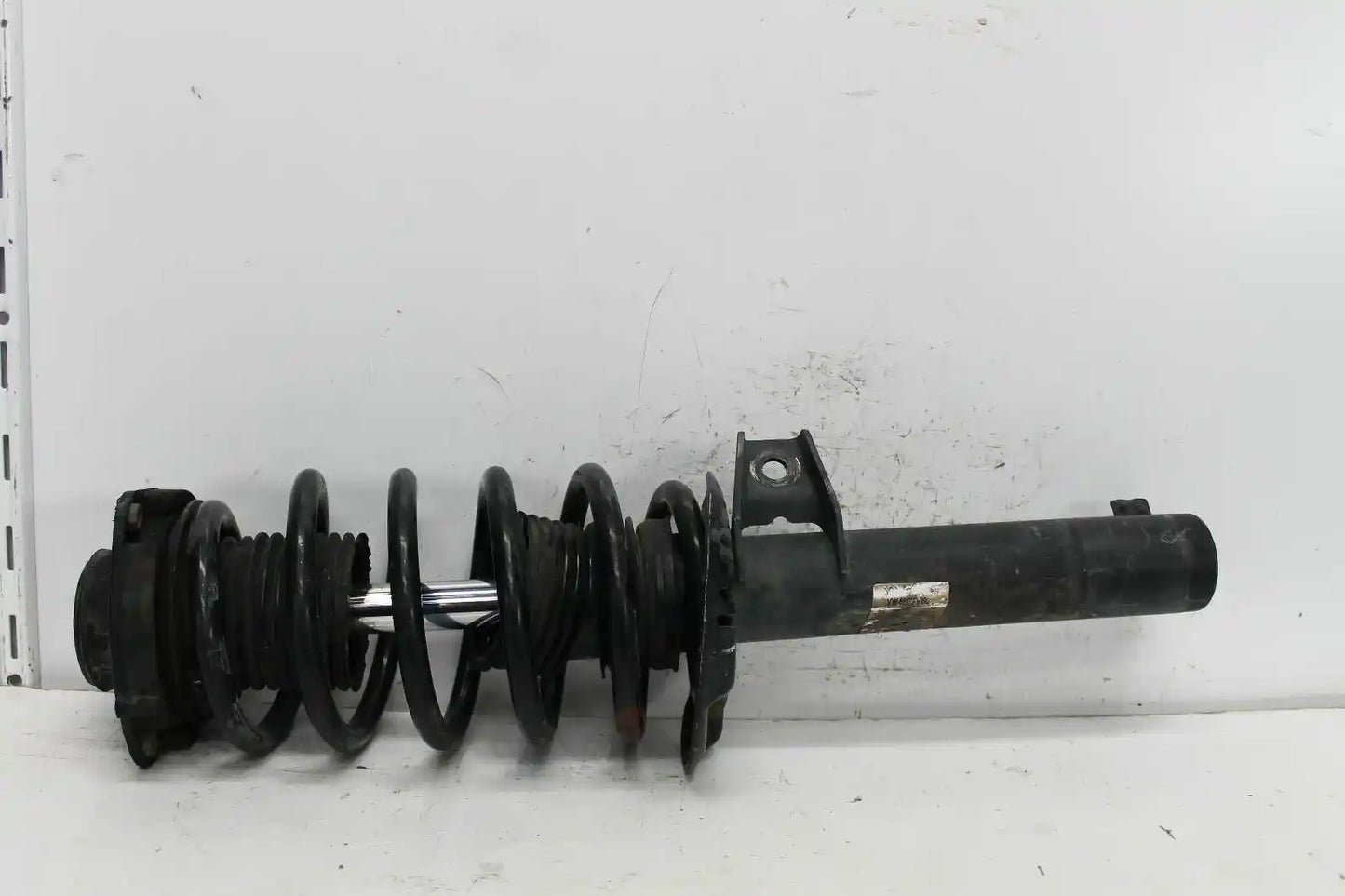 Used Volkswagen, Passat Left Front Strut 3C/Mk6 B6 3.2 03/06 03/11 2006 – main images - All Good Parts