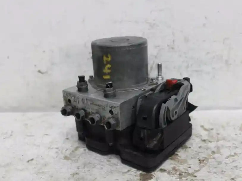 Used Volkswagen, Polo Abs Pump/Modulator 6R P/N 6C0614517G 05/14 09/17 2016 – image 1 - All Good Parts