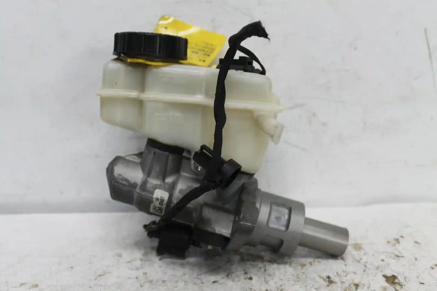 Used Volkswagen, Polo Master Cylinder 6R 05/10 09/17 2011 – main images - All Good Parts