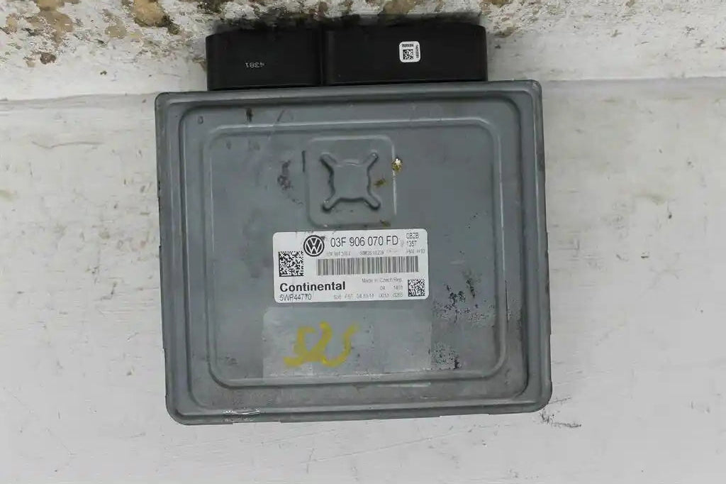 Used Volkswagen, Polo Ecu 1.2 Petrol Auto P/N 03F906070Hf Ecu Only 6R 05/10 05/14 2012 – main images - All Good Parts