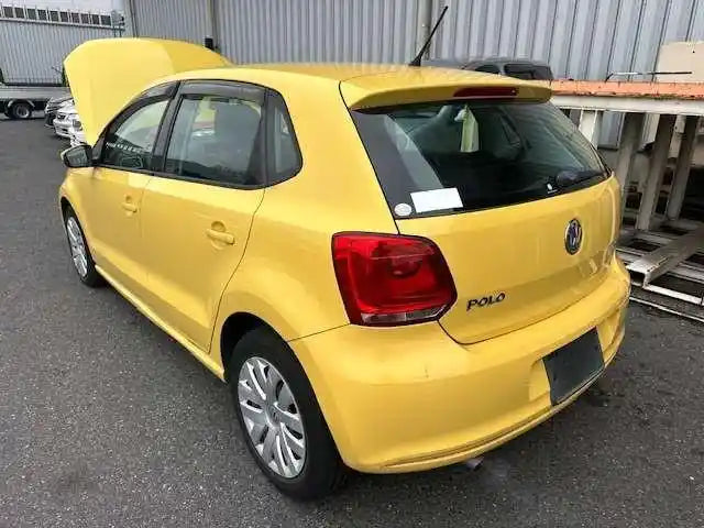 Used Volkswagen Polo 2011 – image 4 - All Good Parts