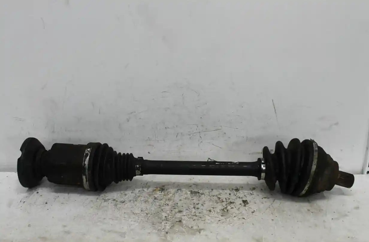 Used Volkswagen, Tiguan Right Driveshaft Front Auto Petrol 2.0 5N 05/08 06/11 2008 – main images - All Good Parts