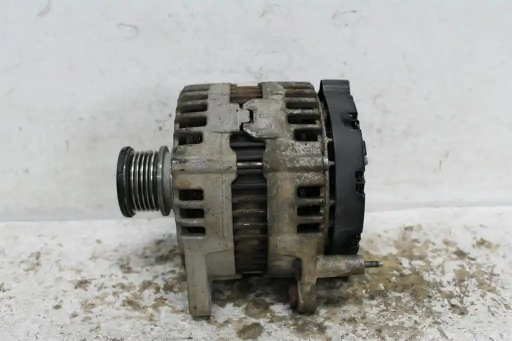 Used Volkswagen, Transporter Alternator T5 Diesel 2.0 03/10 06/15 2012 – image 1 - All Good Parts