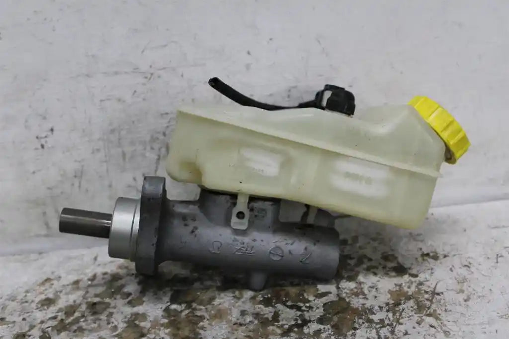 Used Volkswagen, Transporter Master Cylinder T5 08/04 02/10 2007 – image 1 - All Good Parts