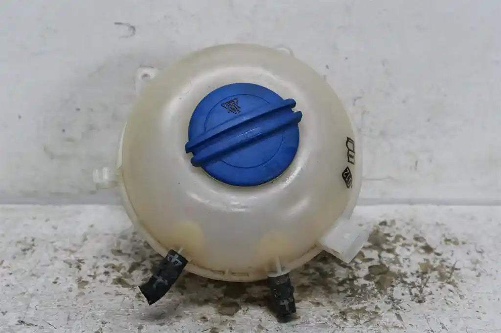 Used Volkswagen, Transporter Overflow Bottle T5 08/04 06/15 2007 – image 1 - All Good Parts