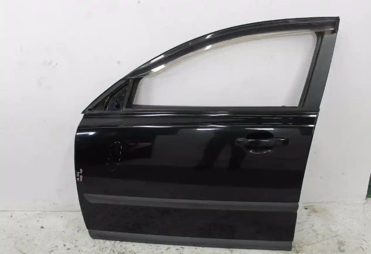 Used Volvo, S40 Left Front Door M Series S40 03/04 08/12 2009 – main images - All Good Parts