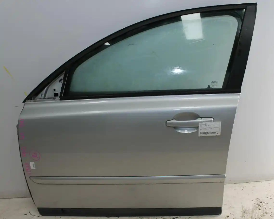 Used Volvo, S40 Left Front Door M Series S40 03/04 08/12 2009 – main images - All Good Parts