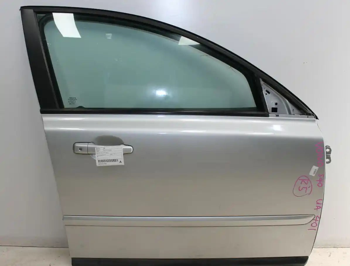 Used Volvo, S40 Right Front Door M Series S40 03/04 08/12 2009 – main images - All Good Parts