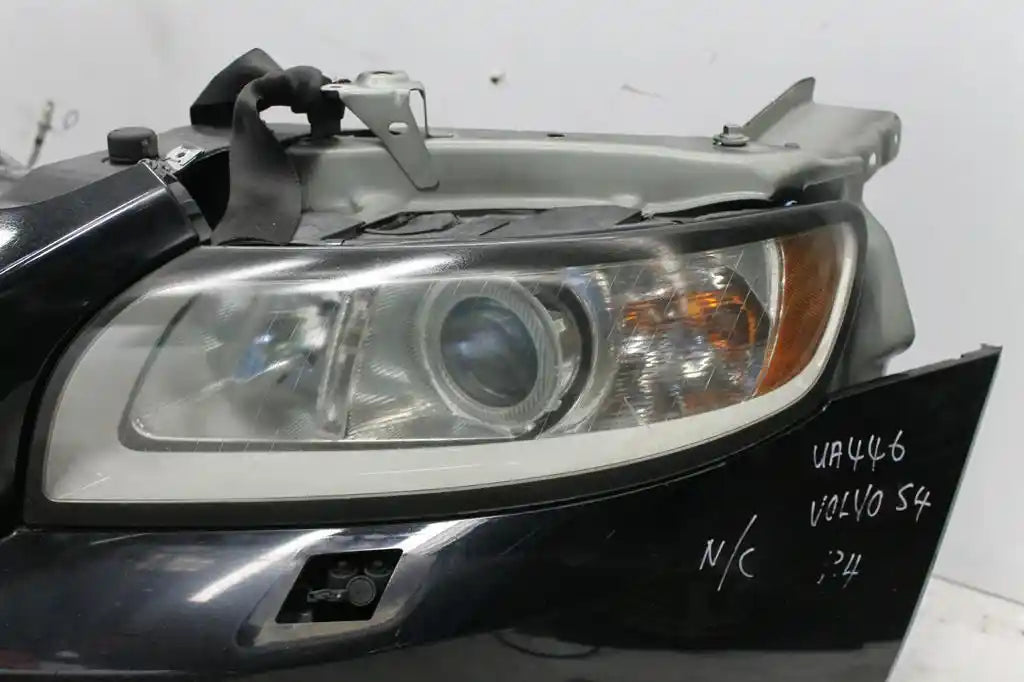 Used Volvo, S40 Left Headlamp Halogen (White Insert) Al P/N 0301237601 W/ Beam Adj. 10/07 08/12 2009 – main images - All Good Parts