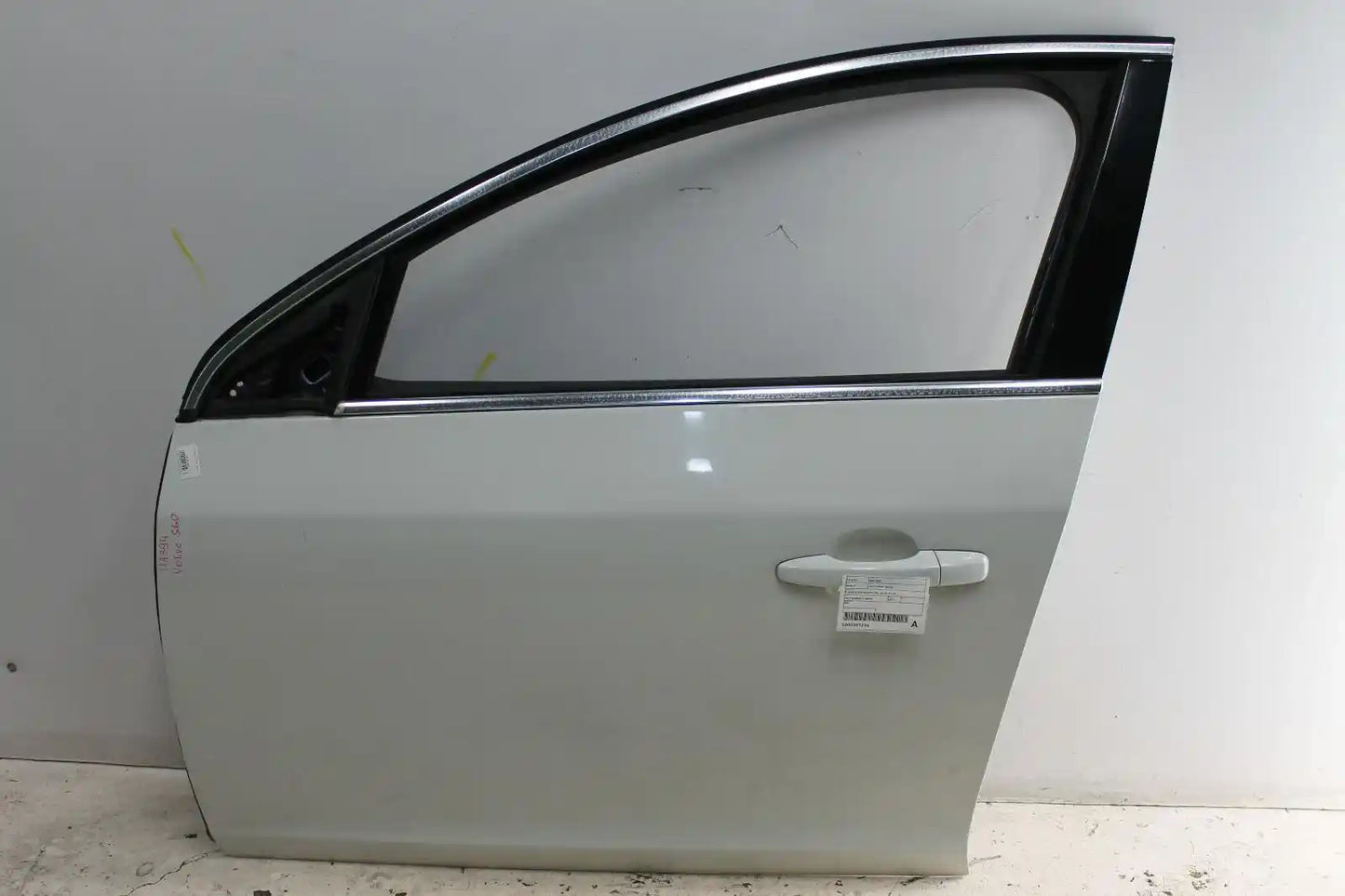Used Volvo, S60/V60 Left Front Door F Series Sedan/Wagon 12/10 12/18 2014 – image 1 - All Good Parts