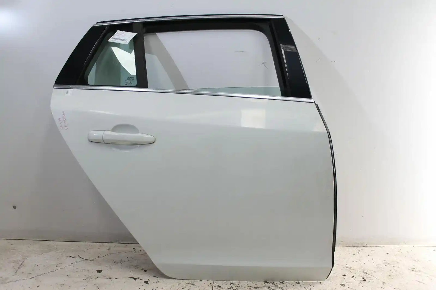 Used Volvo, S60/V60 Right Rear Door F Series V60 Wagon 03/11 12/18 2014 – image 1 - All Good Parts