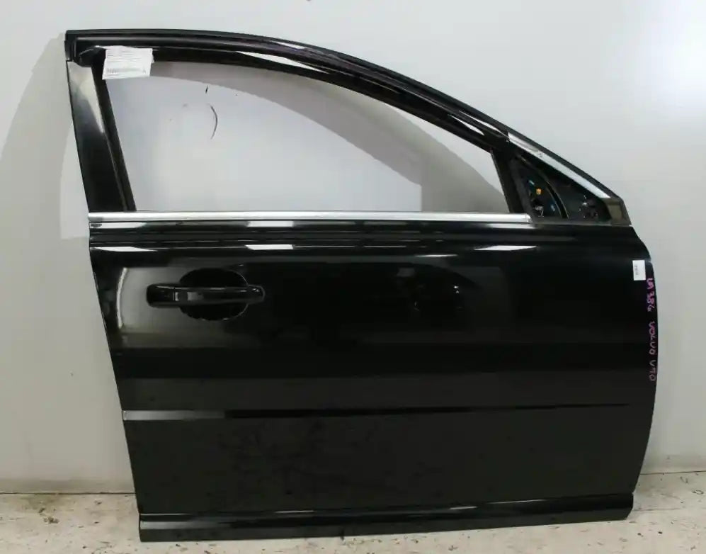 Used Volvo, S70/V70/C70 Right Front Door V70 (Yv1Bw...) Bw 03/08 01/13 2008 – image 1 - All Good Parts