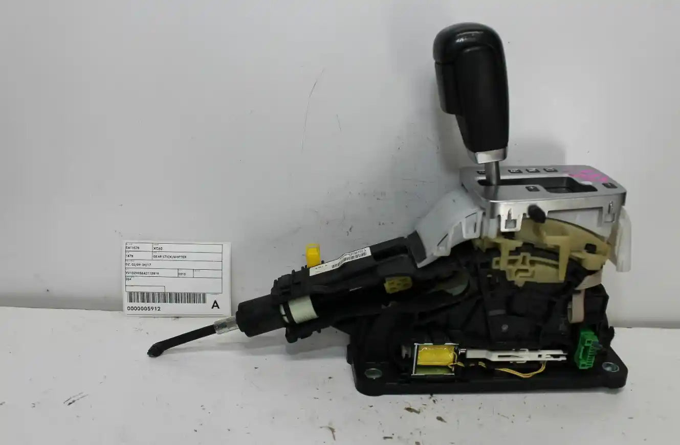 Used Volvo, Xc60 Gear Stick/Shifter Dz 02/09 04/17 2010 – image 1 - All Good Parts