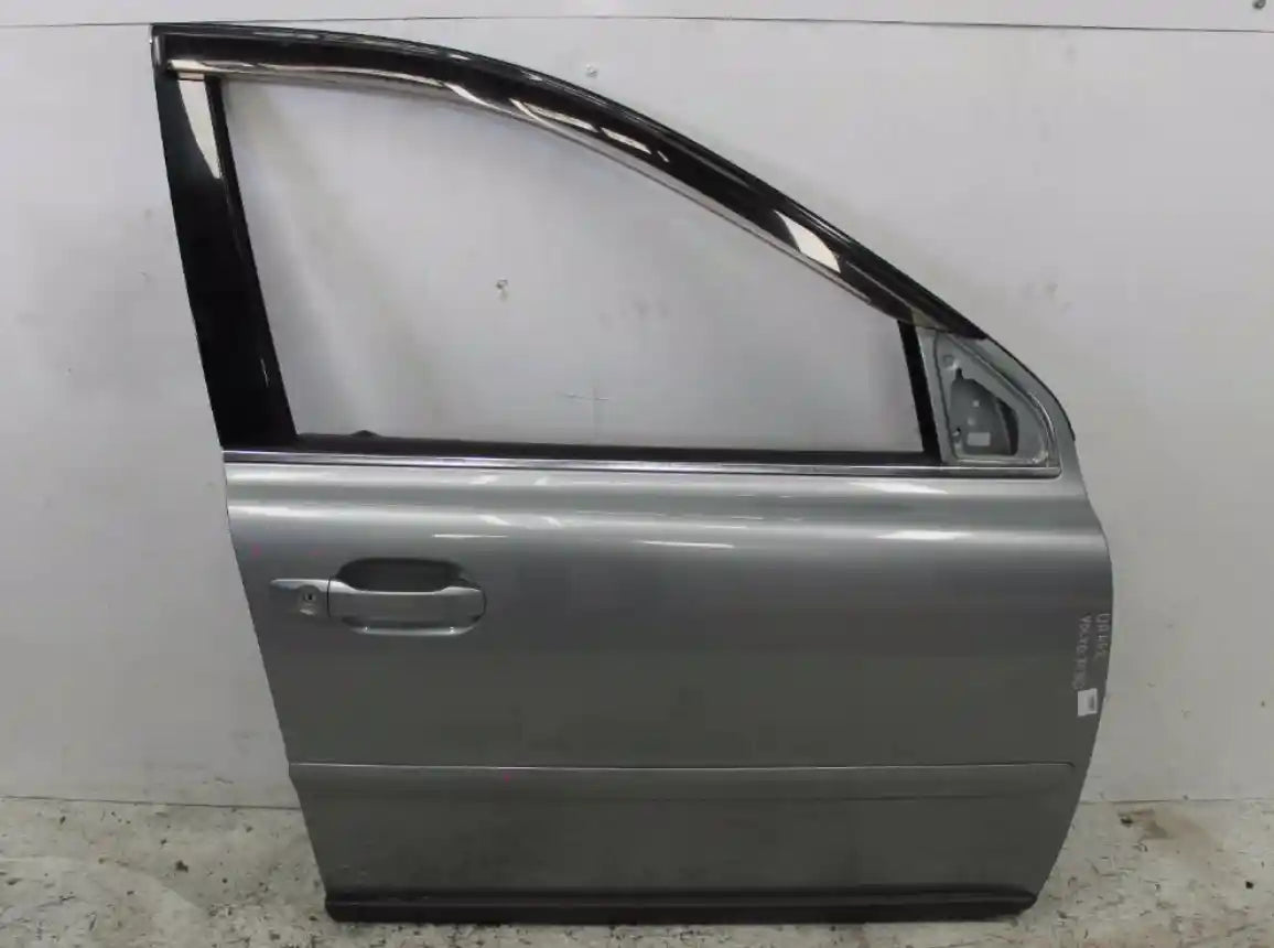 Used Volvo, Xc90 Right Front Door 07/03 12/14 2010 – main images - All Good Parts