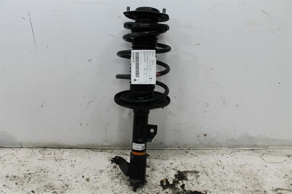 Used Toyota, Aurion Right Rear Strut Gsv50R Standard Type 06/15 08/17 2016 – image 1 - All Good Parts