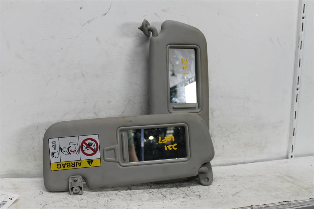 Used Kia, Cerato Sun Visor Yd Pair 04/13 05/18 2018 – image 1 - All Good Parts