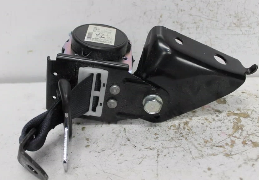 Used Peugeot, 4008 Seat Belt Rh Rear Seat Belt Only 06/12 12/17 2016 – image 1 - All Good Parts