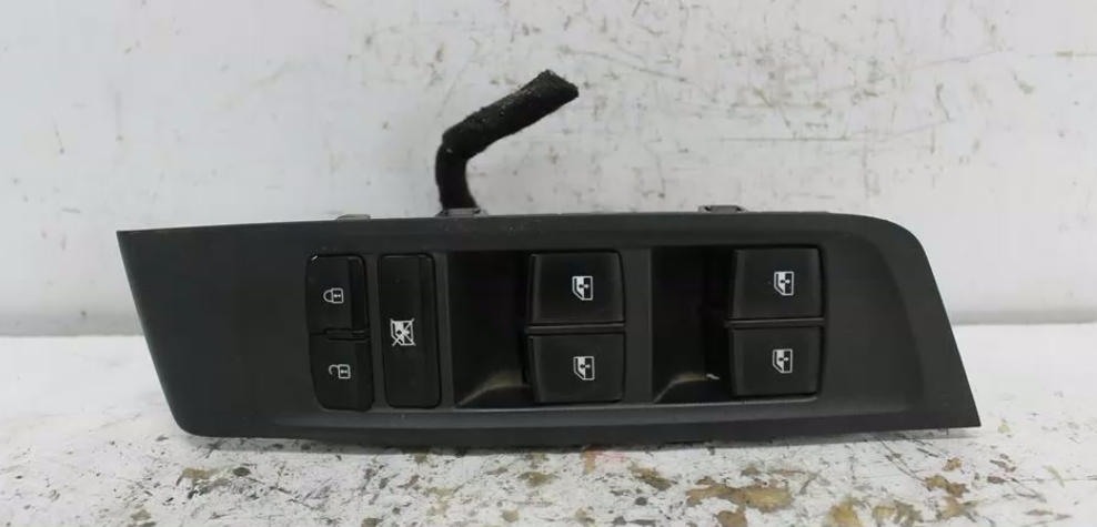 Used LDV, T60 Power Window Switch Rh Front (Master Switch) 4 Switch Type Sk8C 07/17 2022 – image 1 - All Good Parts