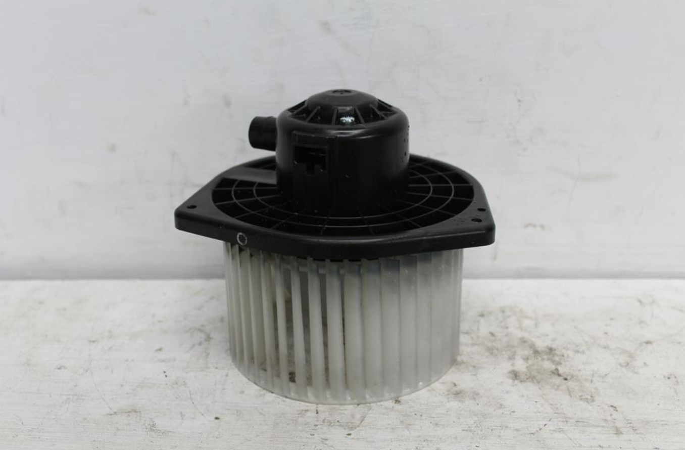 Used Mitsubishi, Outlander Heater Fan Motor Zh 09/09 10/12 2012 – image 1 - All Good Parts