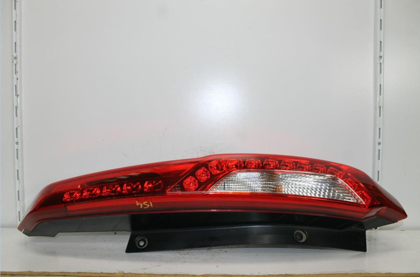 Used Nissan, Xtrail Right Taillight T31 In Body Led Type 07/10 12/13 2011 – image 1 - All Good Parts