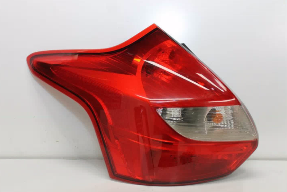 Used Ford, Focus Left Taillight Lw Hatch Standard Type 05/11 08/15 2013 – image 1 - All Good Parts