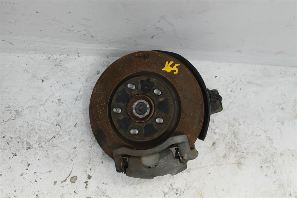 Used Nissan, Xtrail Right Front Hub Assembly T32 02/14 07/22 2018 – image 1 - All Good Parts