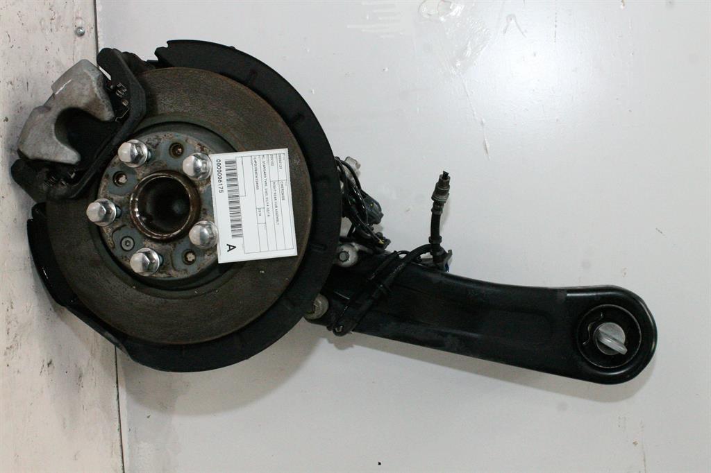 Used Jeep, Cherokee Right Rear Hub Assembly Kl Standard Type 2Wd 02/14 03/18 2014 – image 1 - All Good Parts