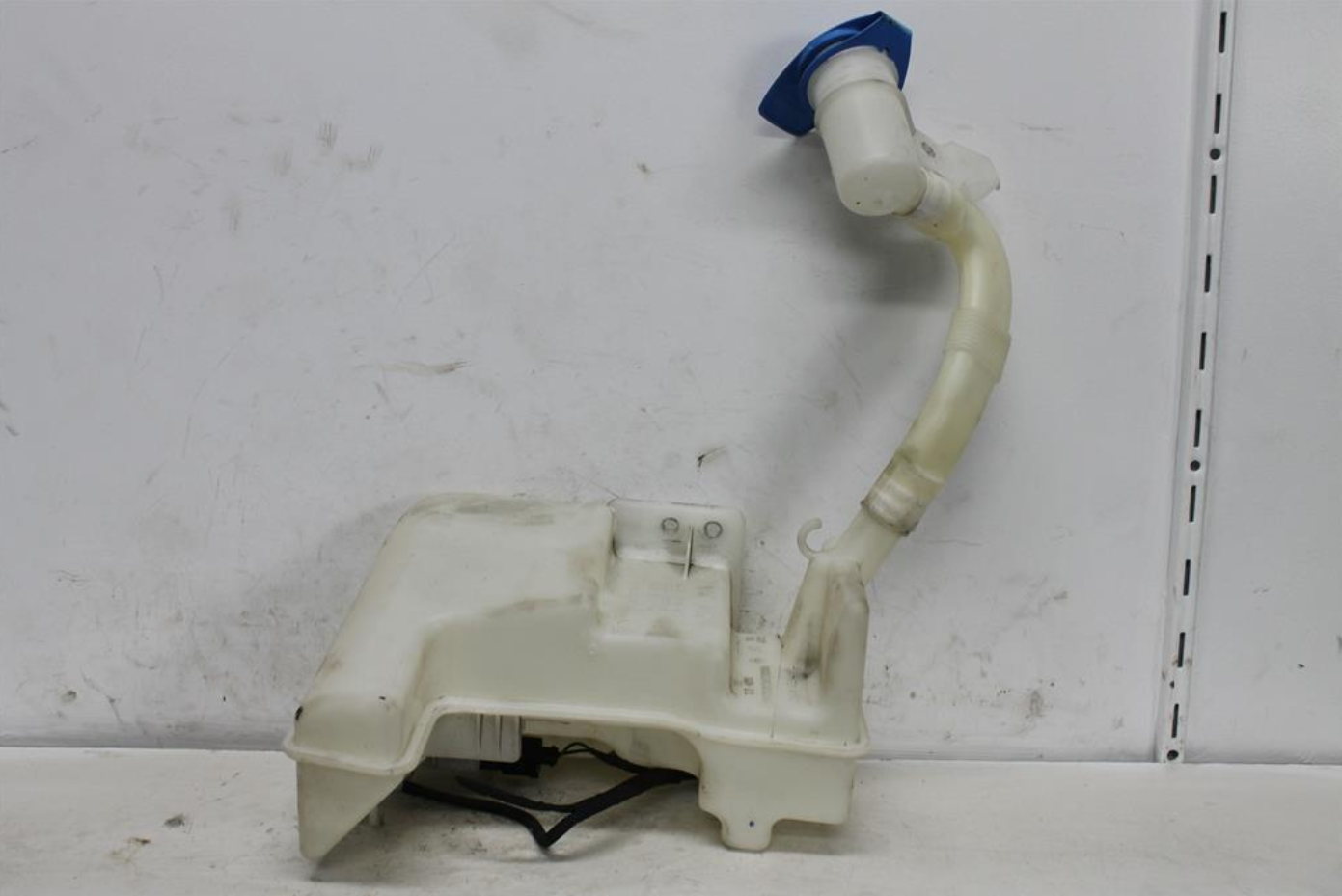 Used Volkswagen, Jetta Washer Bottle 1B 02/11 12/17 2013 – image 1 - All Good Parts