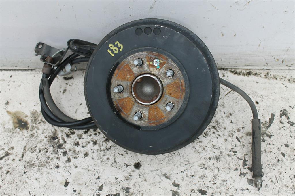 Used Holden, Trax Right Rear Hub Assembly Tj Series 08/13 12/20 2015 – image 1 - All Good Parts