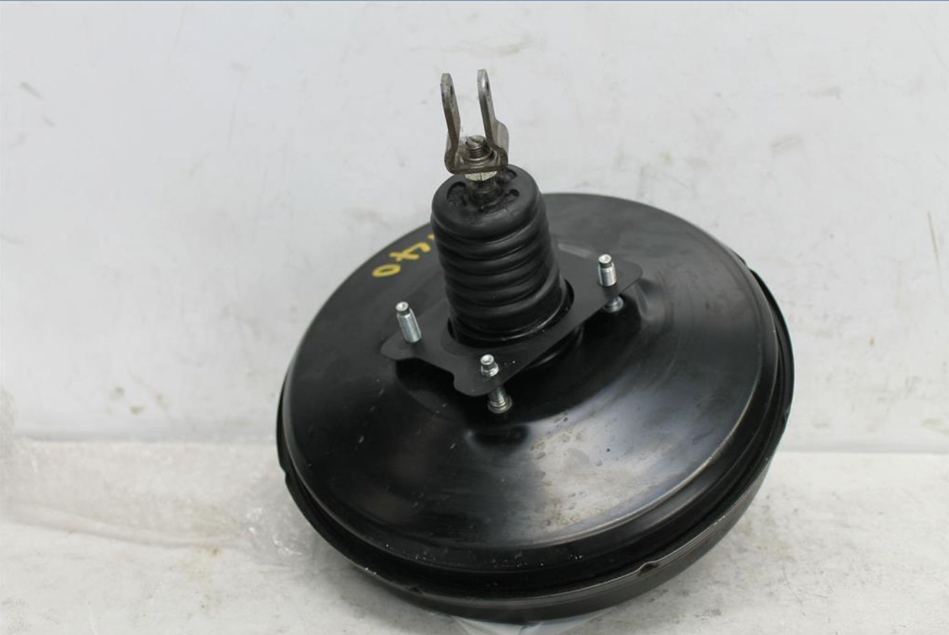Used Toyota, Corolla Brake Booster Zre182R P/N 13101019120 10/12 06/18 2013 – image 1 - All Good Parts