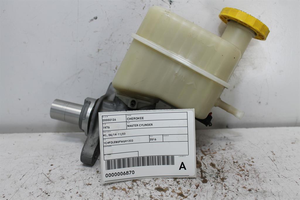 Used Jeep, Cherokee Master Cylinder Kl 06/14 11/22 2016 – image 1 - All Good Parts