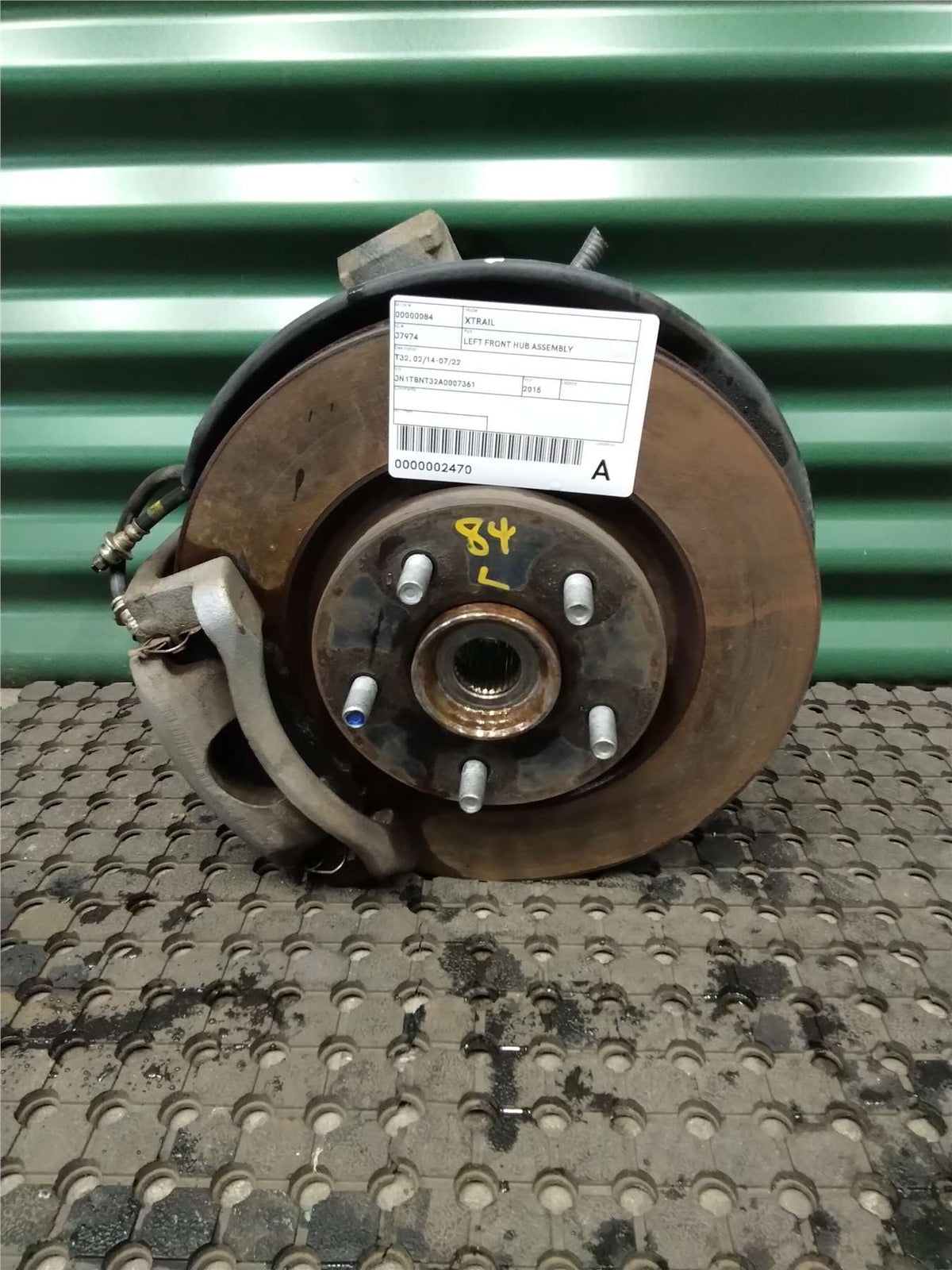 Used Nissan, Xtrail Left Front Hub Assembly T32 02/14 07/22 2015 – image 1 - All Good Parts