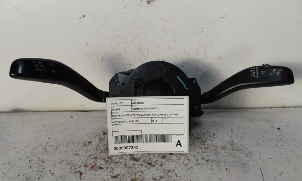 Used Volkswagen, Amarok Combination Switch Assy (Flasher & Wiper Switch) Non Cruise Control Type 2H 10/10 09/22 2013 – image 1 - All Good Parts