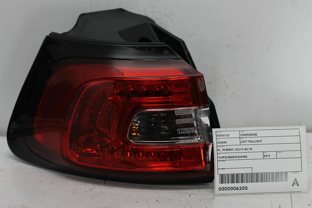 Used Jeep, Cherokee Left Taillight Kl In Body 02/14 03/18 2014 – image 1 - All Good Parts