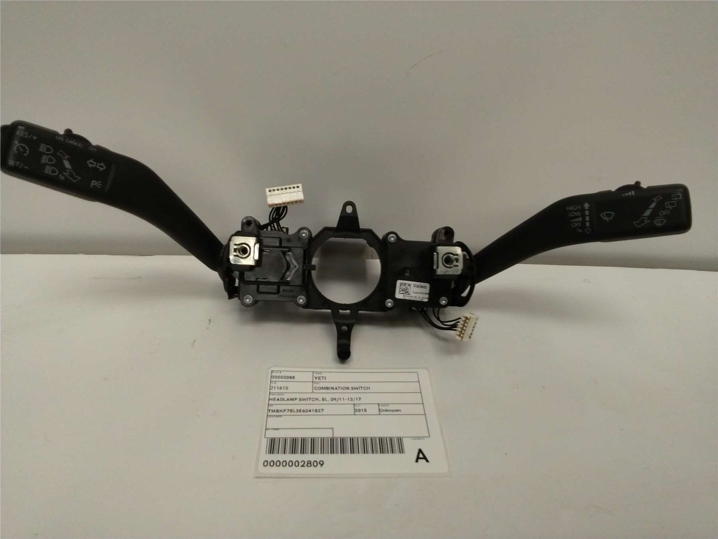 Used Skoda, Yeti Combination Switch Headlamp Switch 5L 09/11 12/17 2014 – image 1 - All Good Parts