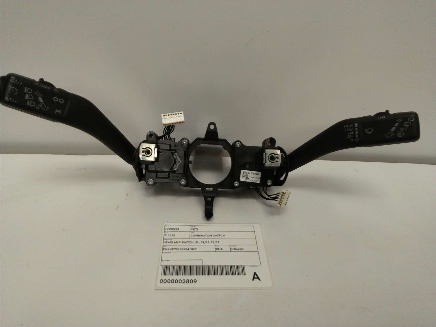 Used Skoda, Yeti Combination Switch Headlamp Switch 5L 09/11 12/17 2014 – image 1 - All Good Parts