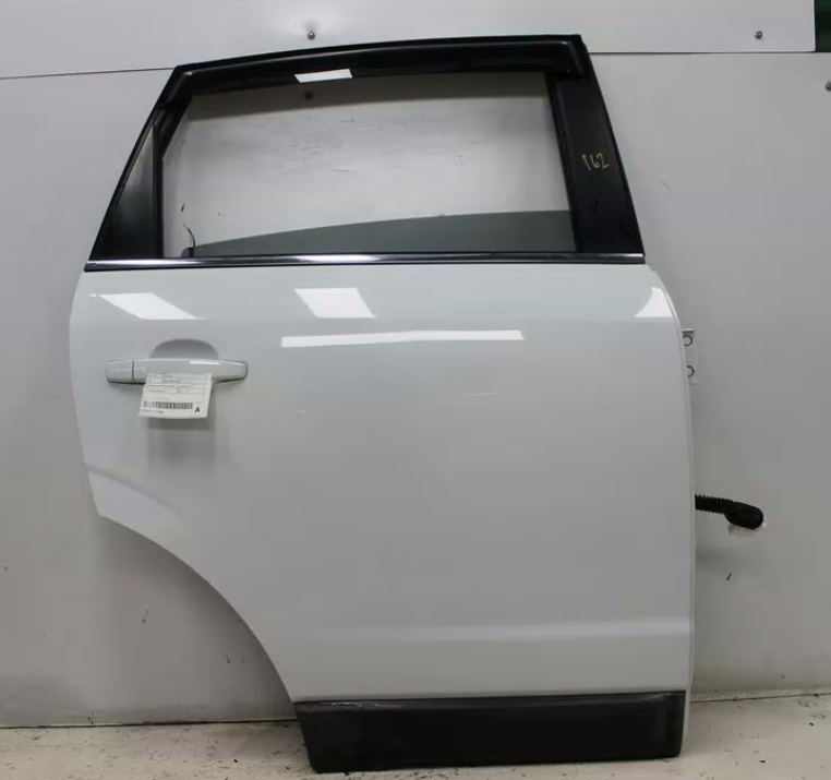 Used Holden, Captiva Right Rear Door Cg Maxx/Captiva 5 (4Th Vin = D) 09/06 09/15 2015 – image 1 - All Good Parts