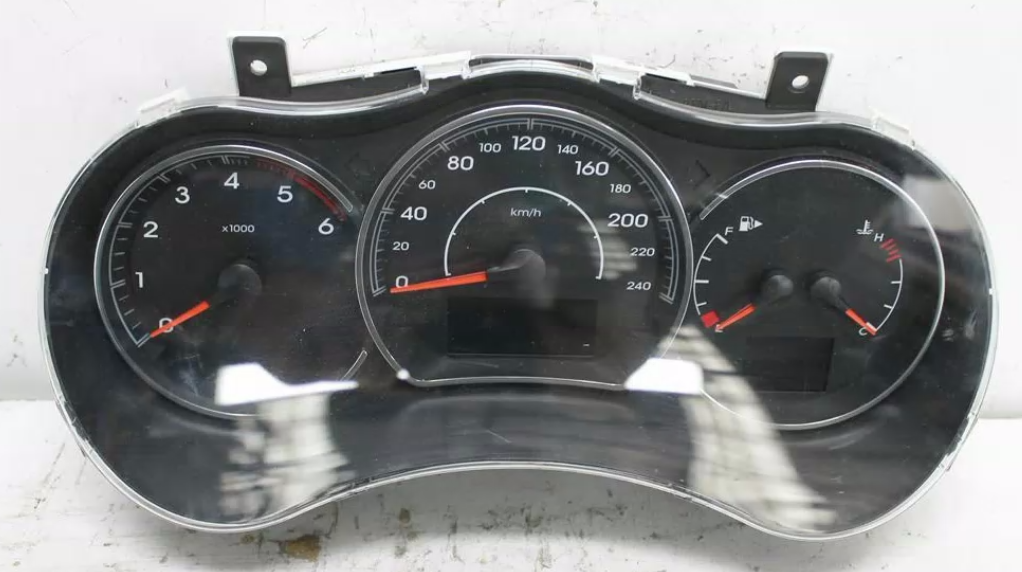Used Renault, Koleos Instrument Cluster H45 Diesel 2.0 Auto T/M 09/13 04/16 2014 – image 1 - All Good Parts