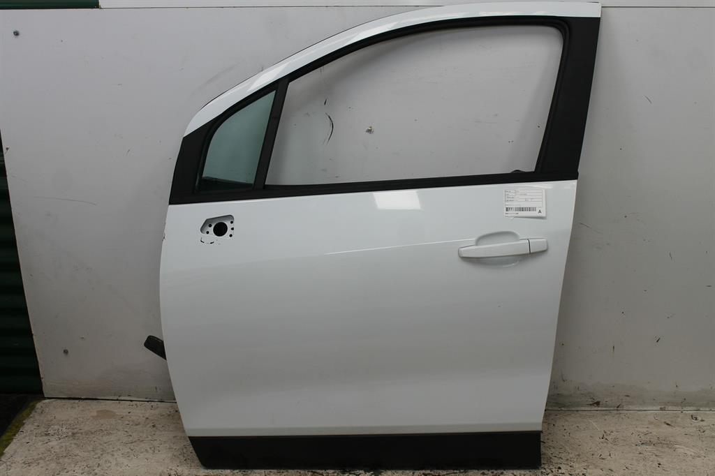 Used Holden, Trax Left Front Door Tj Series 08/13 12/20 2016 – image 1 - All Good Parts