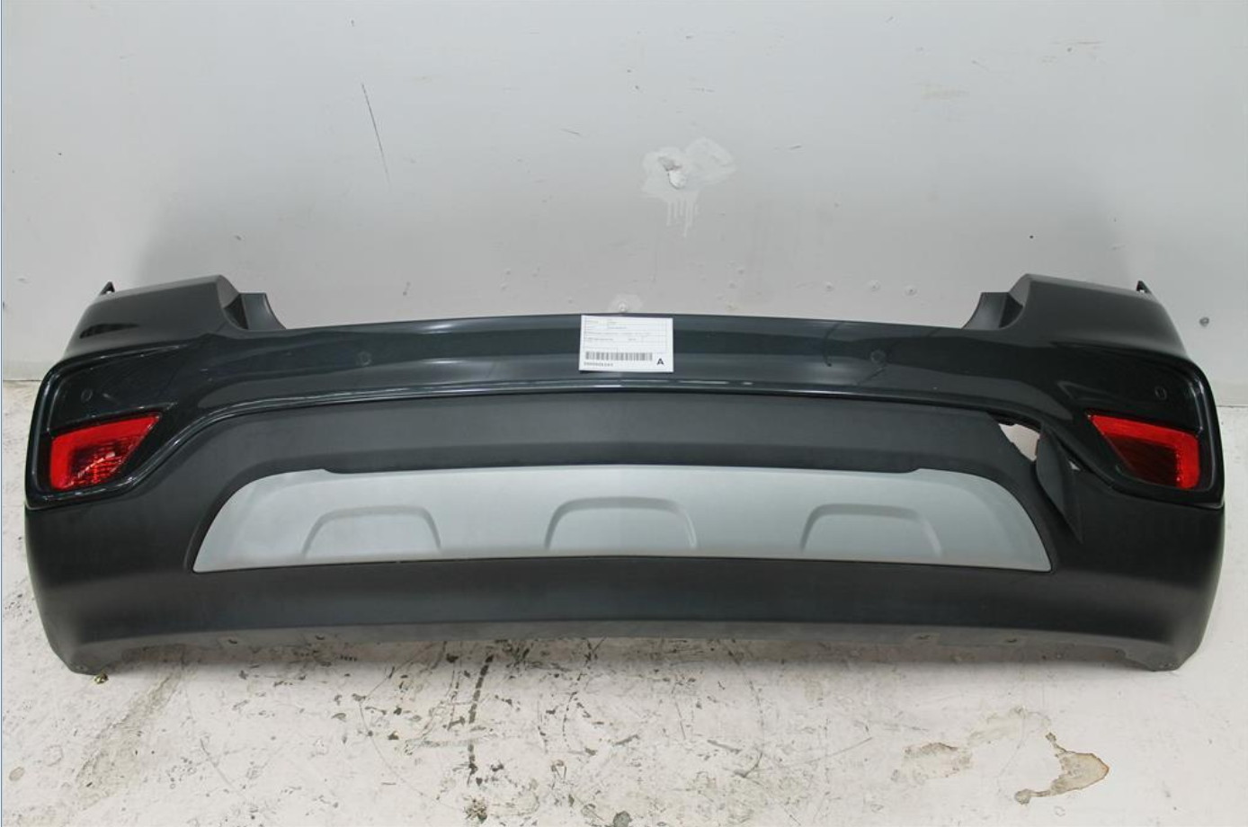 Used Holden, Trax Rear Bumper Bumper Bar (Complete) Tj Series 10/16 12/20 2018 – image 1 - All Good Parts
