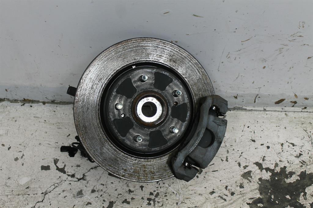 Used Suzuki, Swift Left Front Hub Assembly Fz 1.6 Petrol Sports 08/10 03/17 2012 – image 1 - All Good Parts