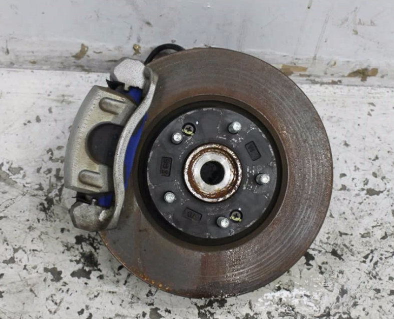 Used Hyundai, Veloster Left Front Hub Assembly Fs Turbo Front Mount Caliper Type 06/12 02/18 2013 – image 1 - All Good Parts