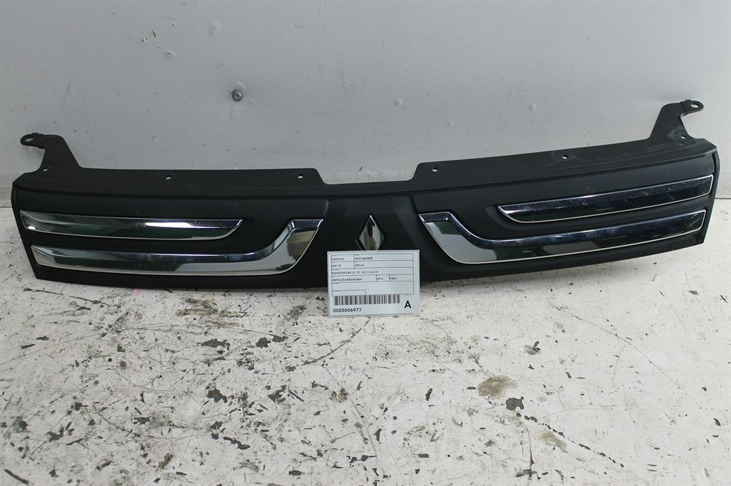 Used Mitsubishi, Outlander Grille Radiator Grille Zj 10/12 02/14 2014 – image 1 - All Good Parts