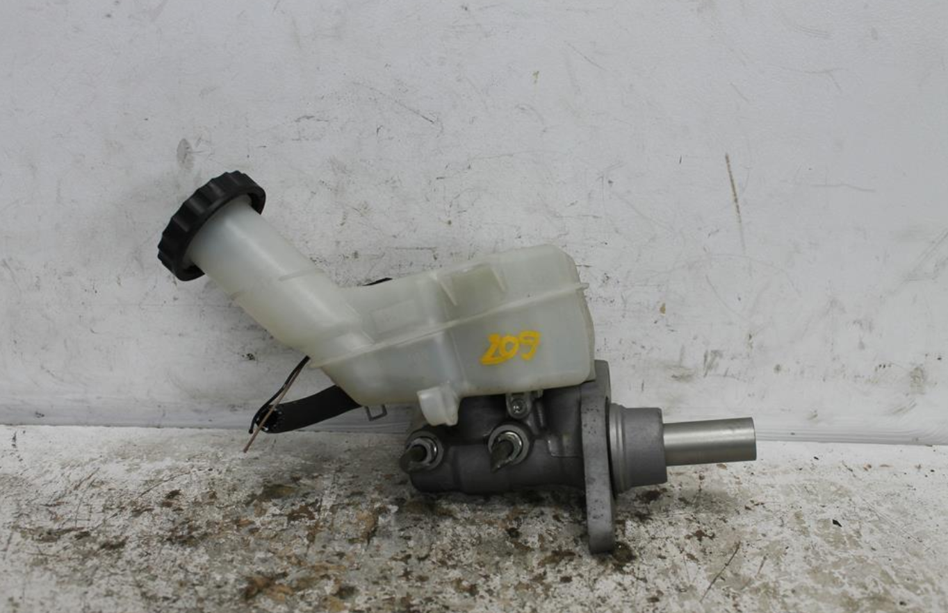 Used Mitsubishi, Lancer Master Cylinder Cj Man T/M Type 07/07 10/15 2013 – image 1 - All Good Parts