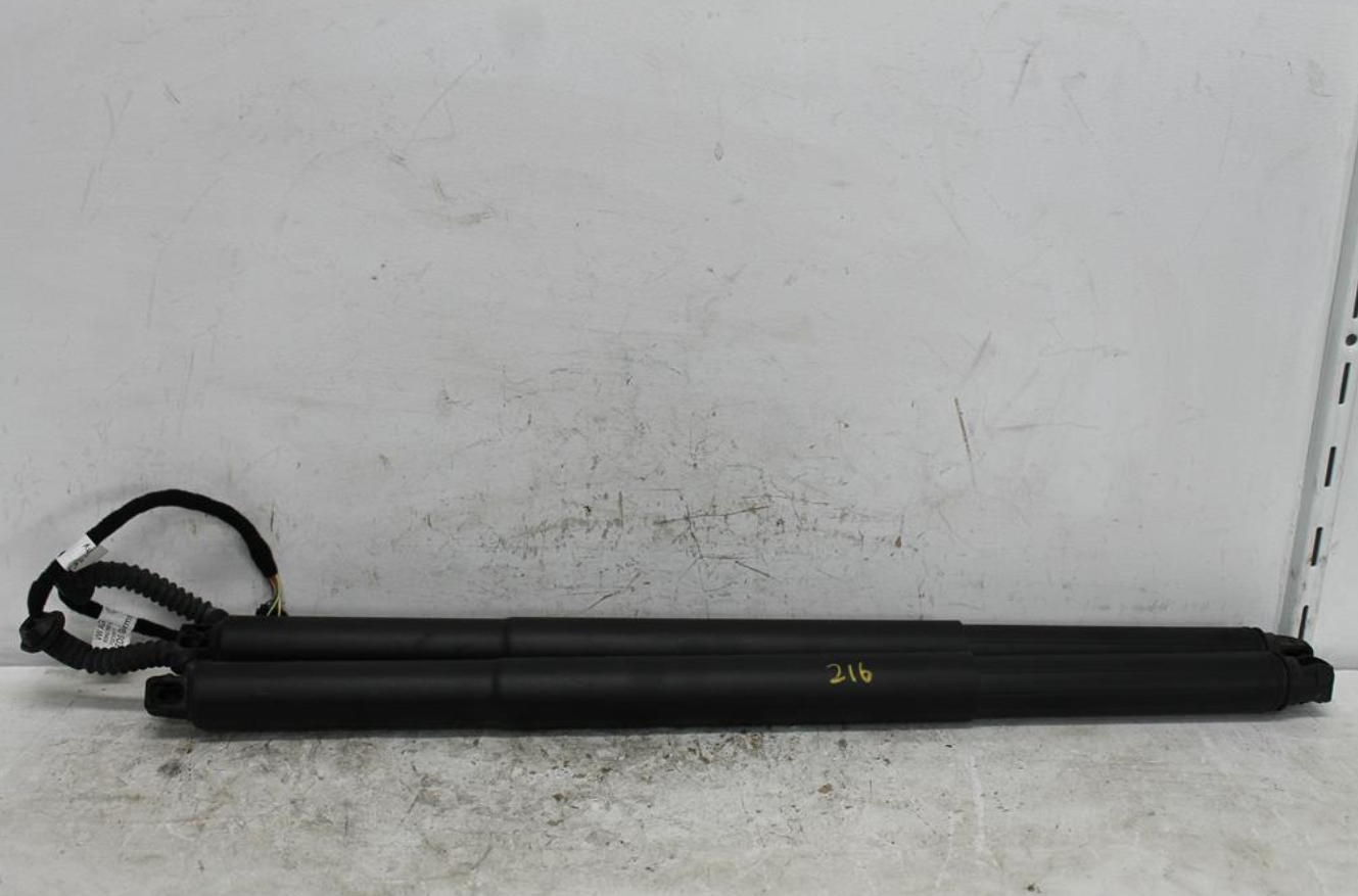 Used Skoda, Kamiq Hatch Strut Nw 06/20 2020 – image 1 - All Good Parts