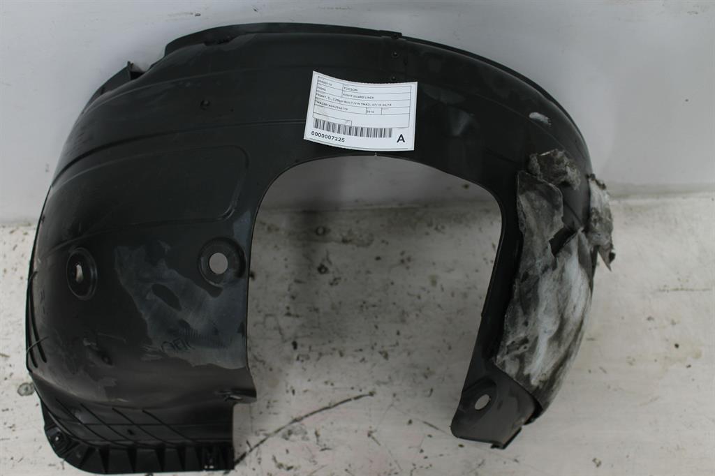 Used Hyundai, Tucson Right Guard Liner Front Tl Czech Built (Vin Tmaj) 07/15 06/18 2016 – image 1 - All Good Parts